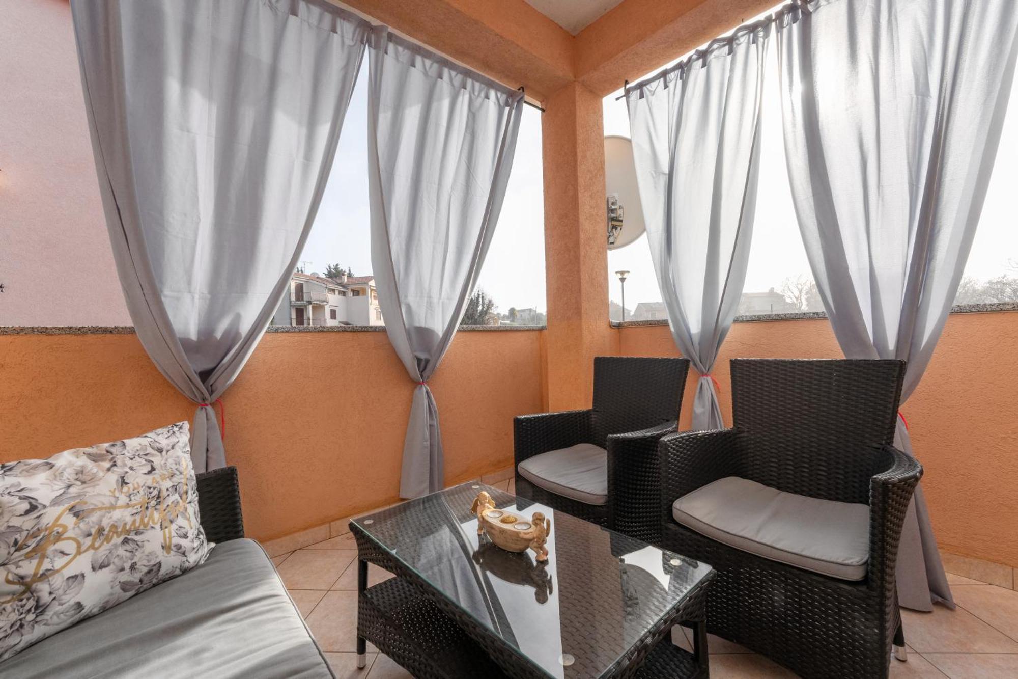 Apartment Morena Porec Exterior photo